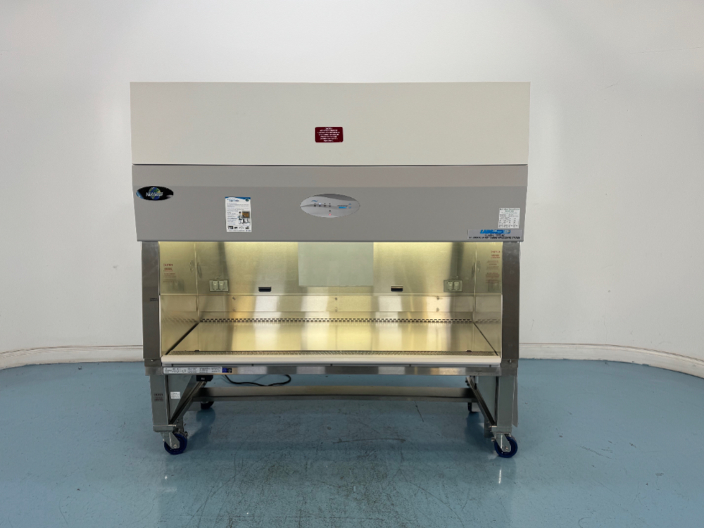 Image of Nuaire LabGard ES Class II Type A2 6' Bio Safety Cabinet